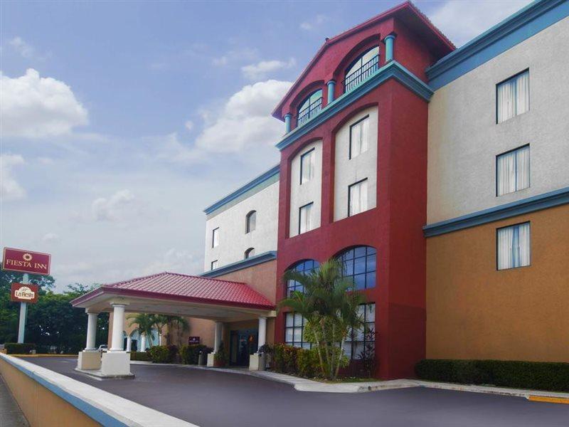 Fiesta Inn Poza Rica Exteriör bild